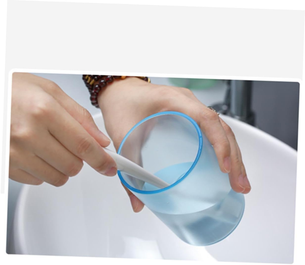Ciieeo Transparent Toothbrush Cup Holder Elegant Design for Bathroom Use