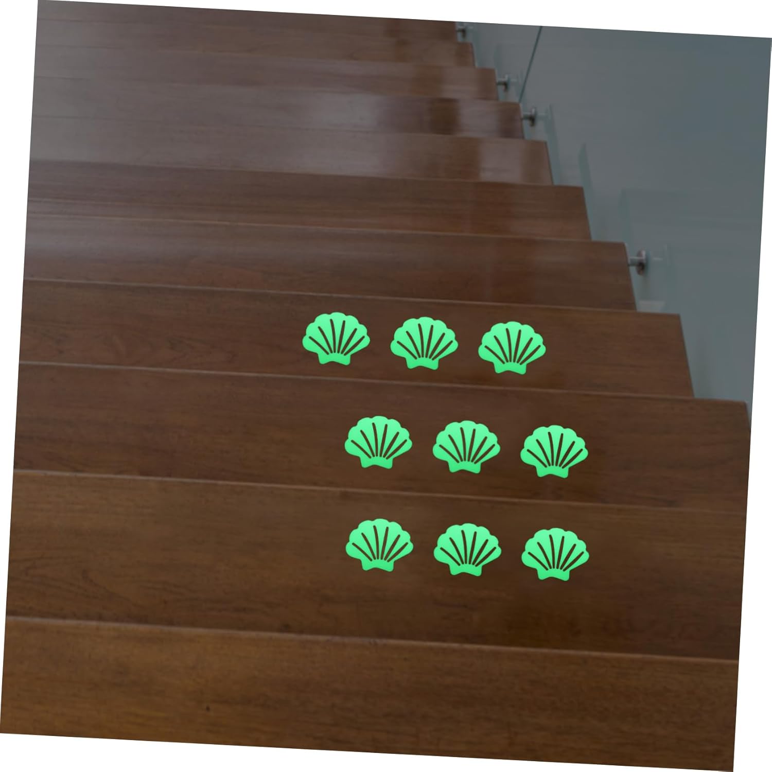 MAGICLULU 30Pcs Shell Shape Non-Slip Shower Stickers