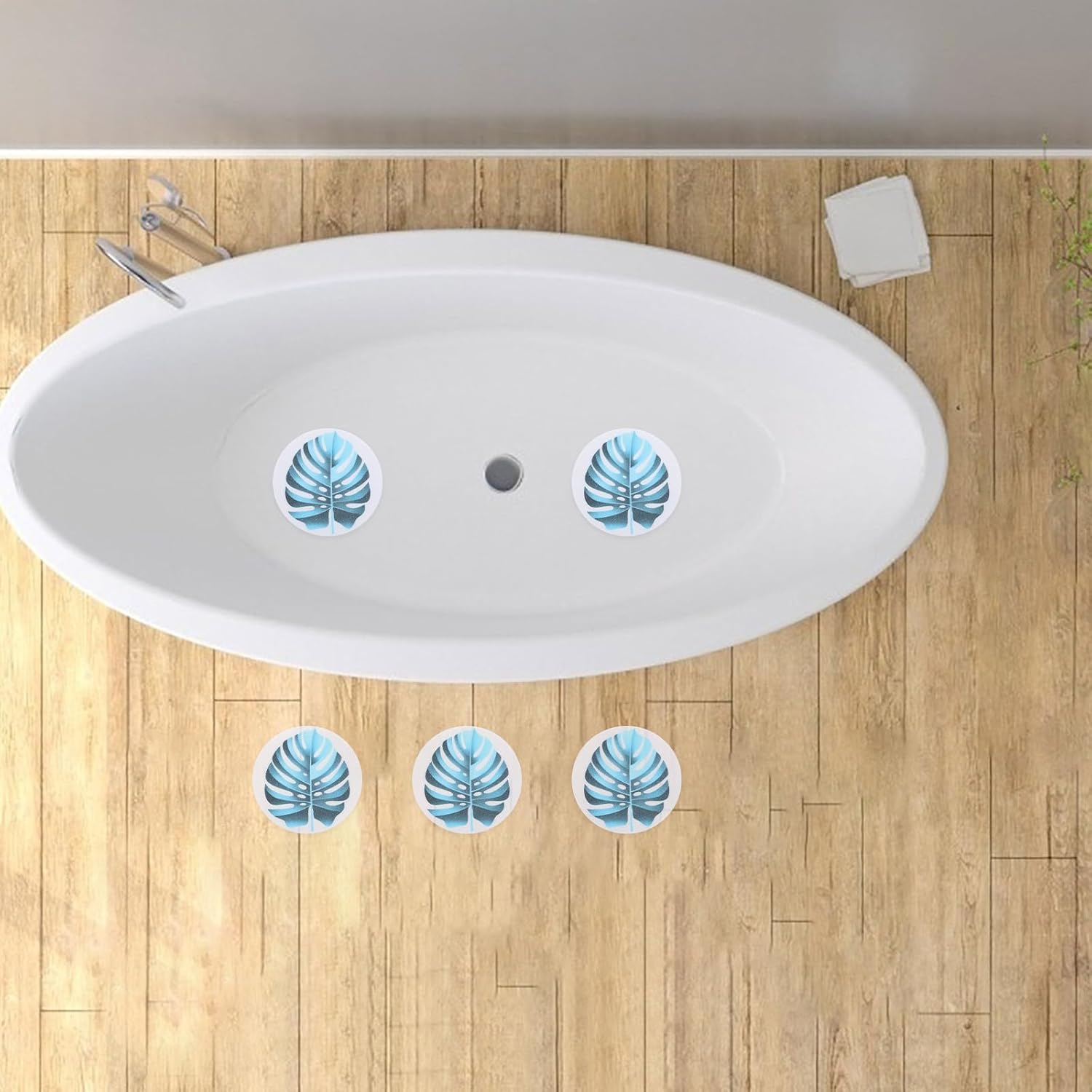 Ciieeo Non-Slip Bathtub Stickers with Green Leaf Design