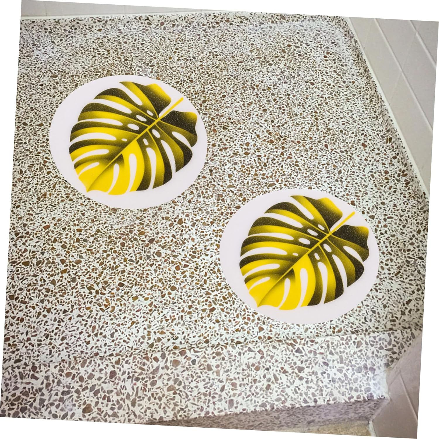 Luxshiny Leaf Shape Anti-Slip Bathtub Stickers 1